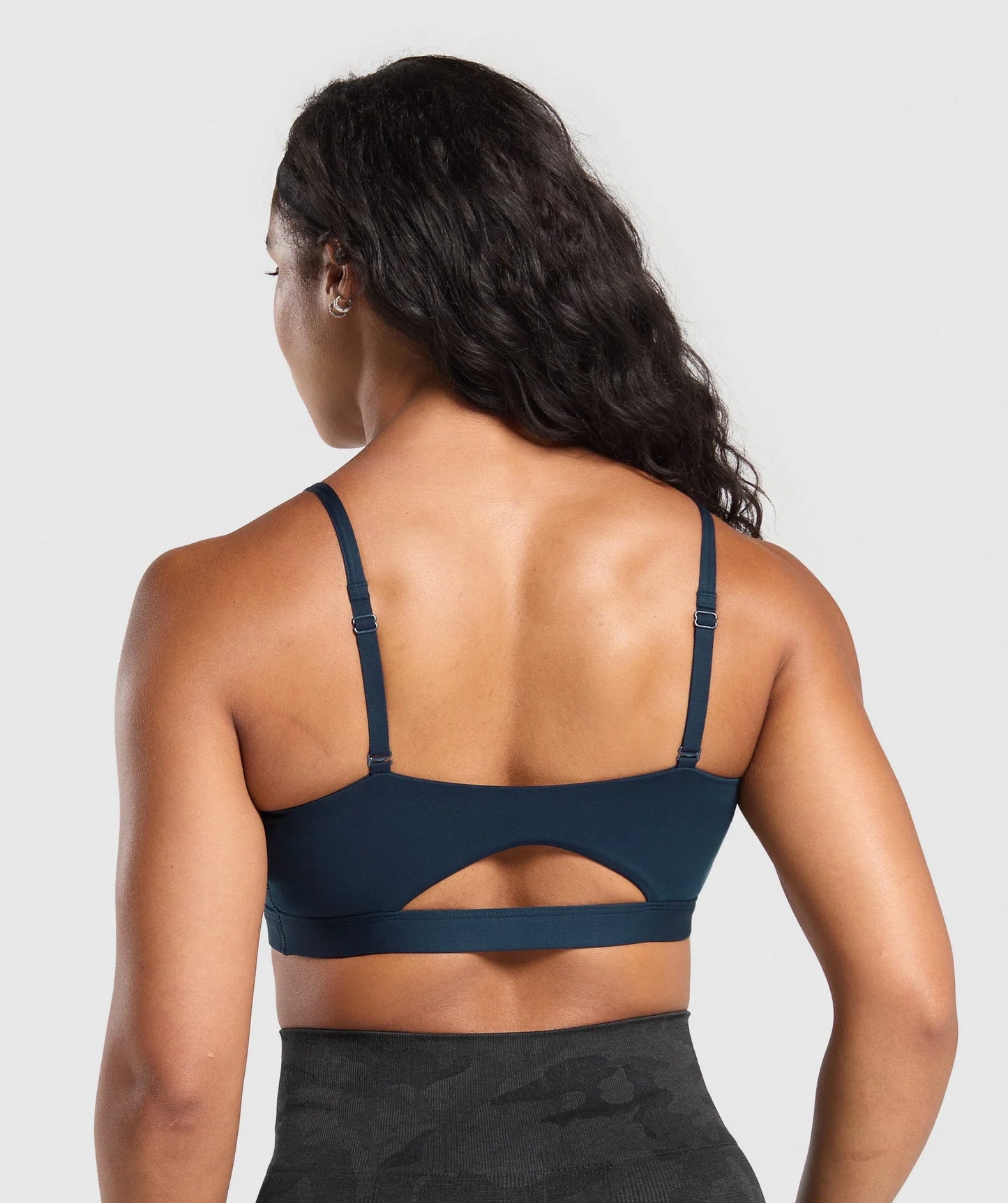 CUT OUT BANDEU NAVY